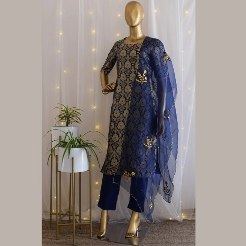 Kurti Design With Lace and Loops | Kurti designs latest cotton | Indian  designer suits | Neck design | Cotton kurti designs, Kurti neck designs,  Lace dress design