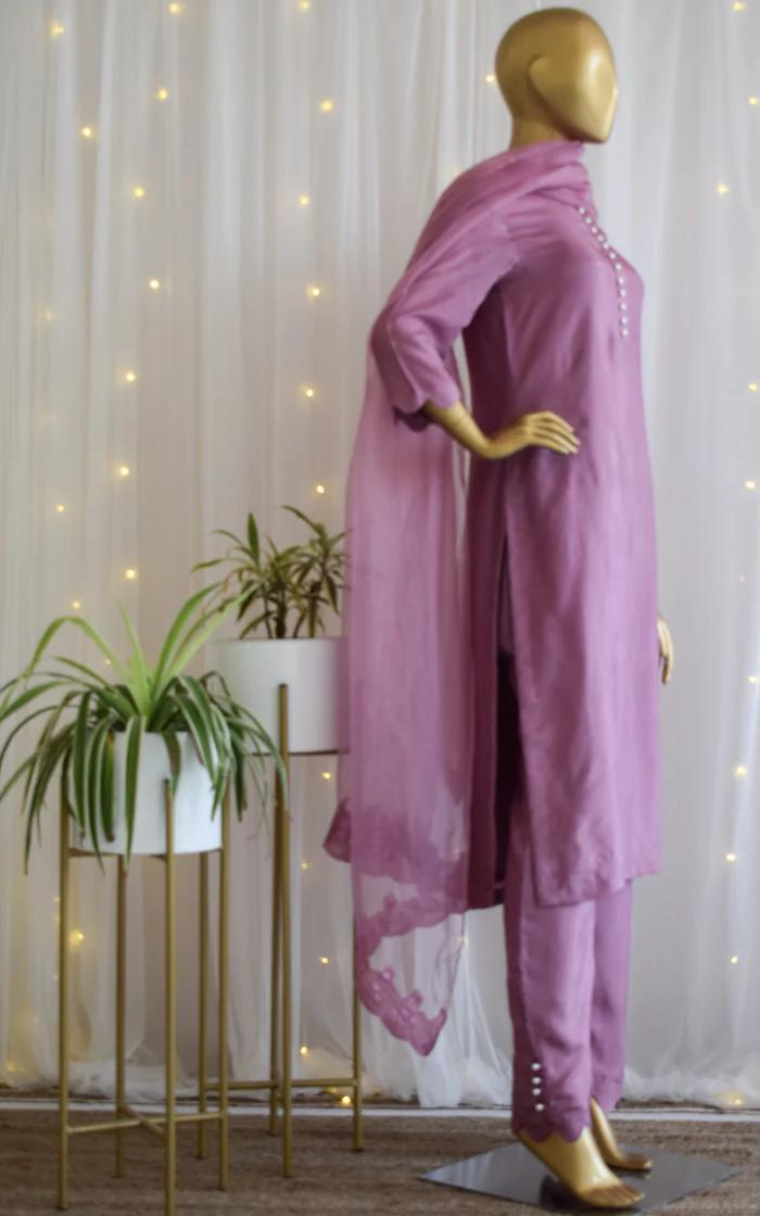 Orchid Kurta-Pant Set with Organza Dupatta (4)