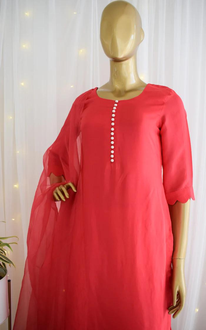 Red Kurta-Pant Set with Organza Dupatta (2)